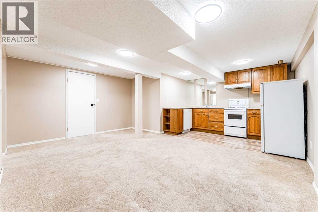 2023 8 Avenue NE — photo 29