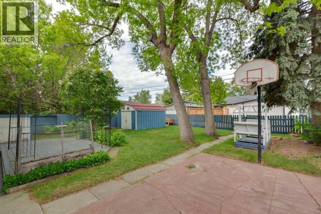 4823 Brisebois Drive NW — photo 30
