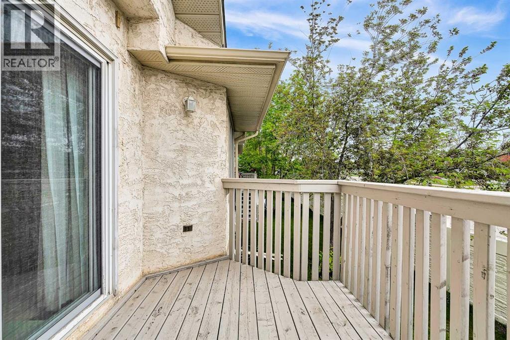 8 Edgepark Villas NW — photo 18