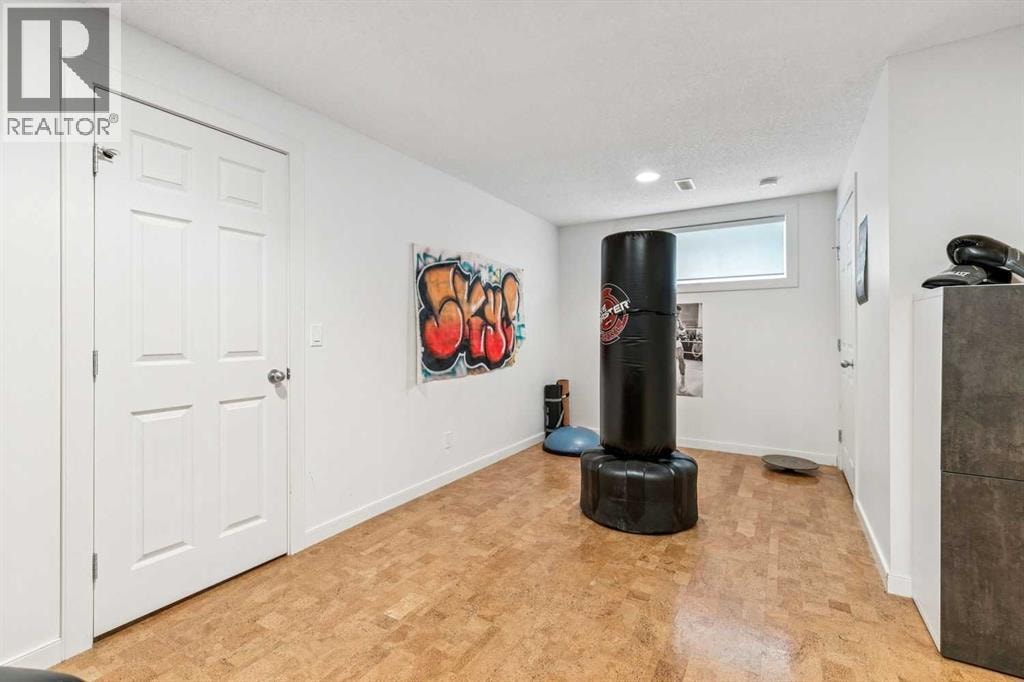 55 Wentworth Manor SW — photo 37