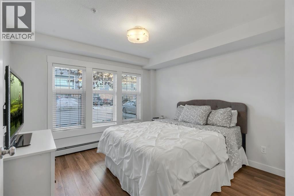 3104, 11 Mahogany Row SE — photo 14