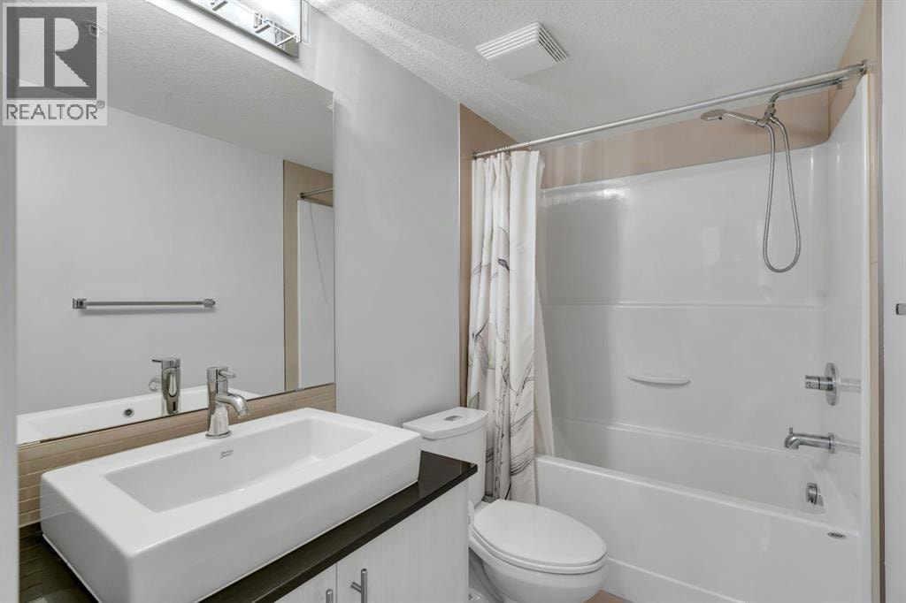 3104, 11 Mahogany Row SE — photo 17