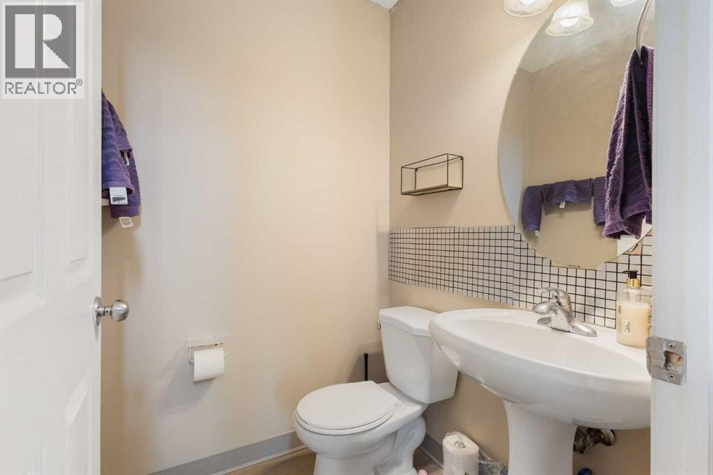 59 Saddlemont Road NE — photo 8