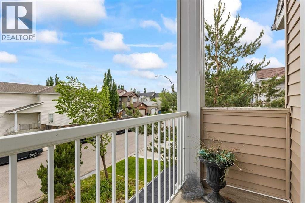 303 Bridlemeadows Common SW — photo 32