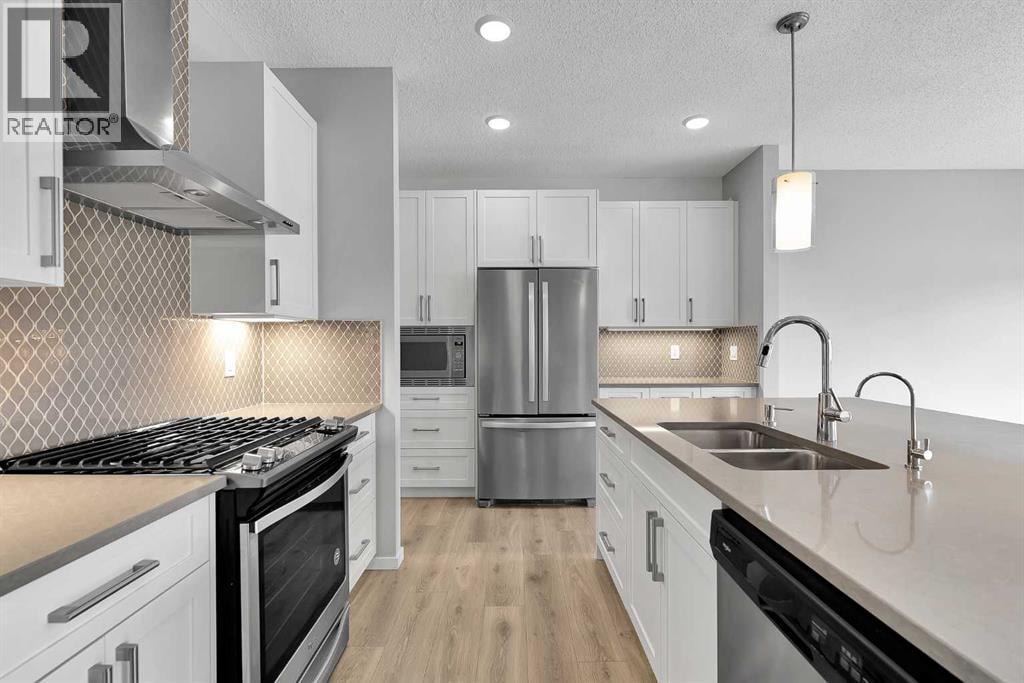 300 Walgrove Boulevard SE — photo 13