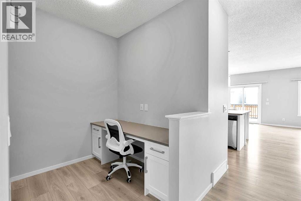 300 Walgrove Boulevard SE — photo 20