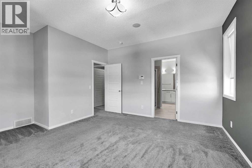 300 Walgrove Boulevard SE — photo 24