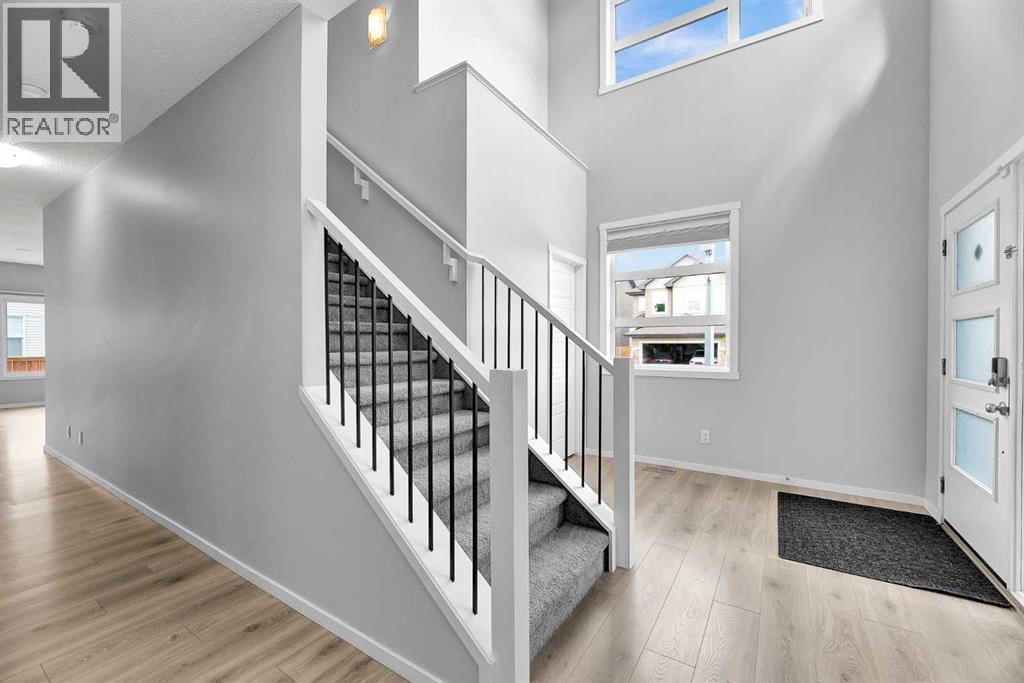 300 Walgrove Boulevard SE — photo 3