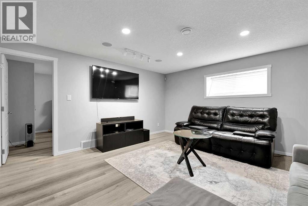 300 Walgrove Boulevard SE — photo 37