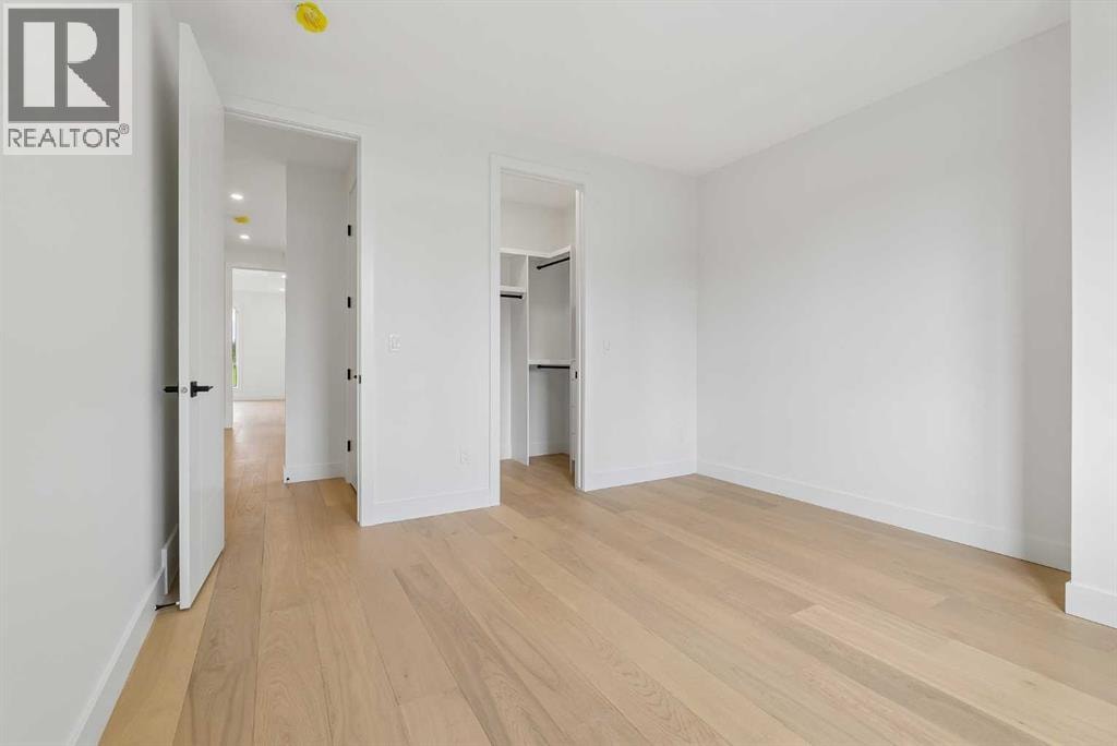 1025 32 Avenue NW — photo 35