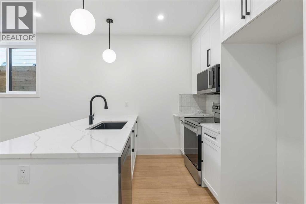 1025 32 Avenue NW — photo 38