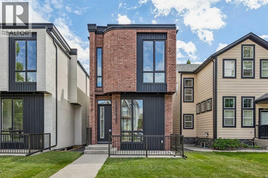 4216 16 Street SW — photo 3