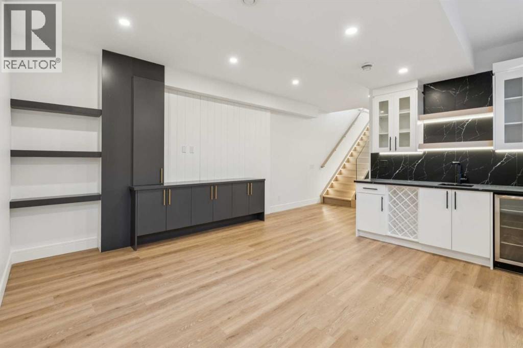 4216 16 Street SW — photo 36