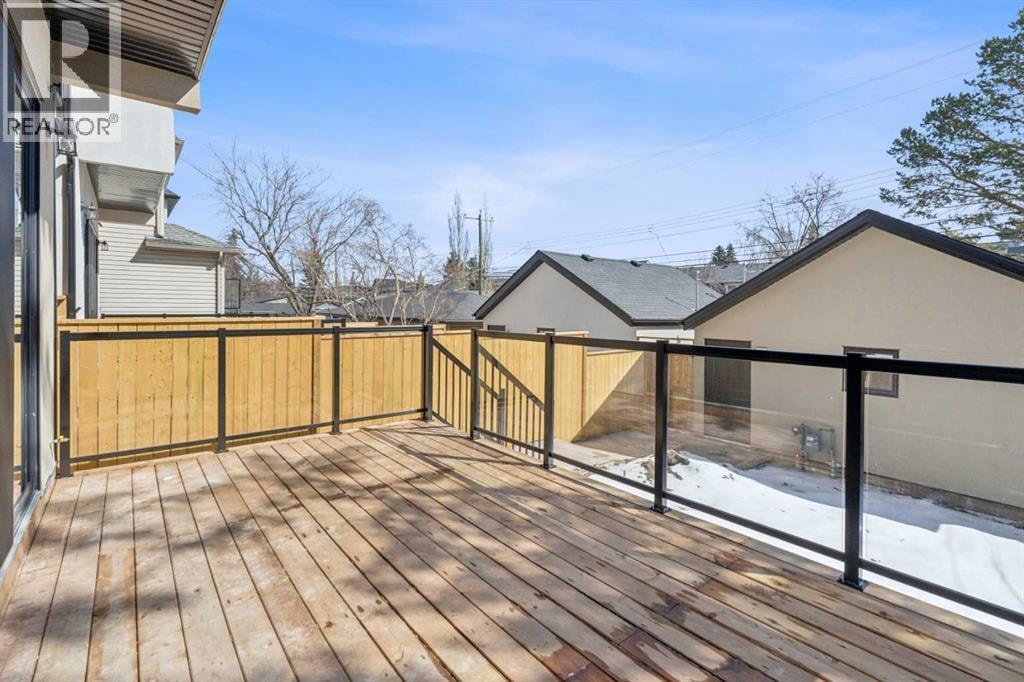 4216 16 Street SW — photo 16