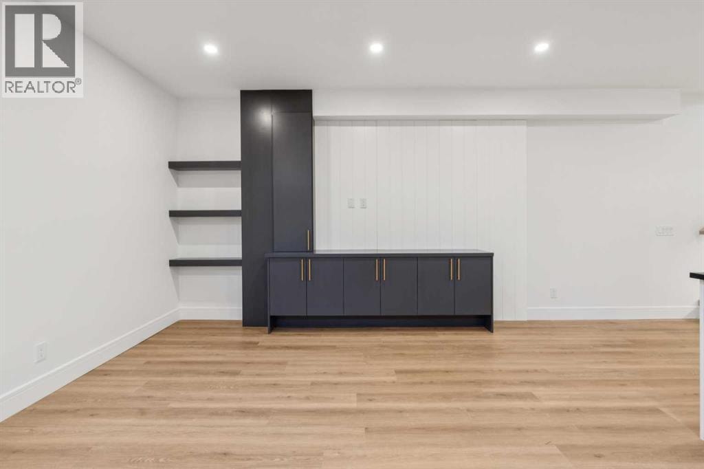 4216 16 Street SW — photo 38