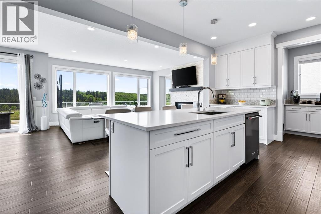 219 Legacy Mount SE — photo 3