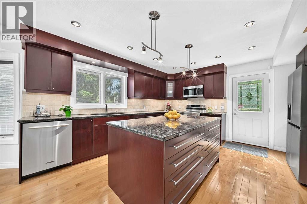 316 Parkland Way SE — photo 8