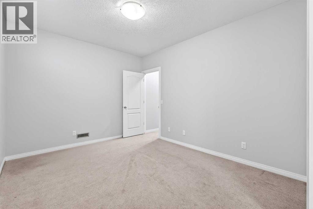 38 Silverado Skies Crescent — photo 43