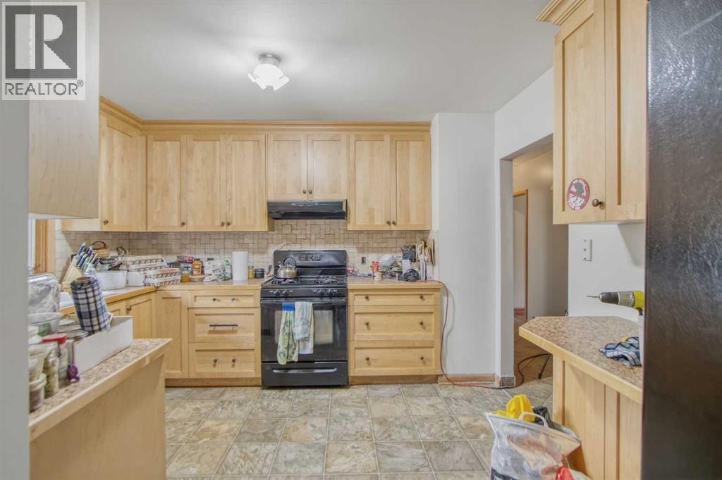 2026 27 Street SE — photo 11