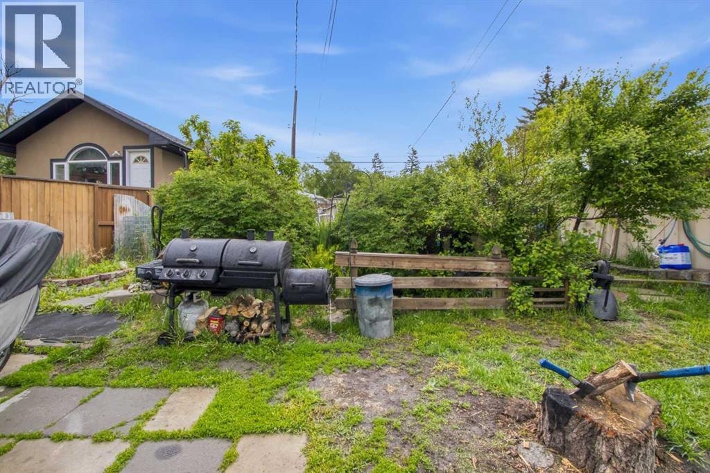 2026 27 Street SE — photo 32