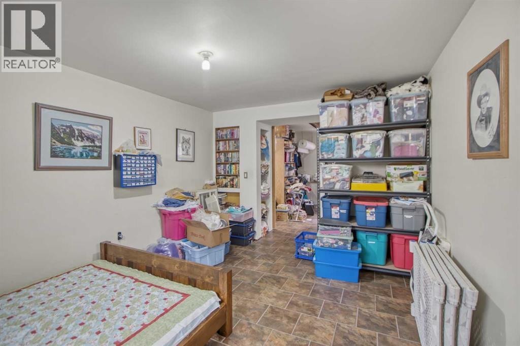 2026 27 Street SE — photo 28