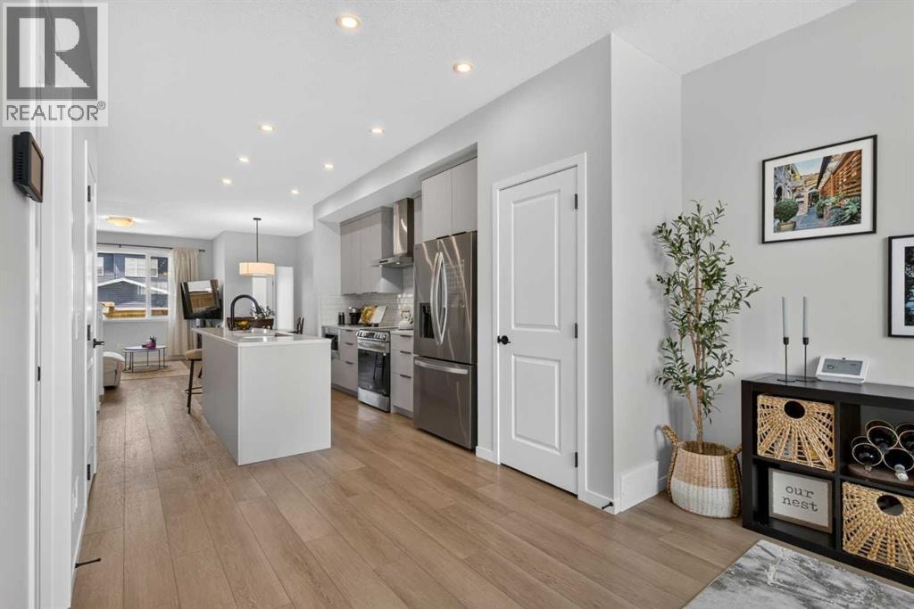 257 Edith Green NW — photo 7