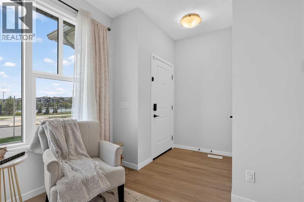 257 Edith Green NW — photo 3