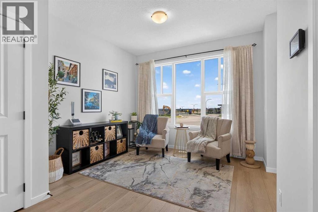 257 Edith Green NW — photo 5