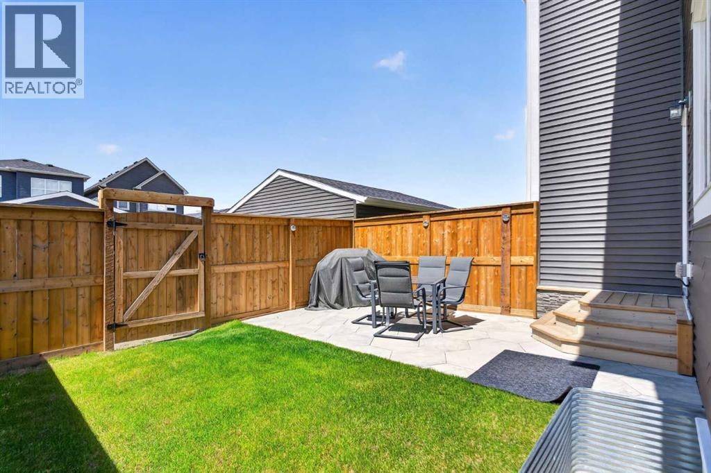 257 Edith Green NW — photo 28