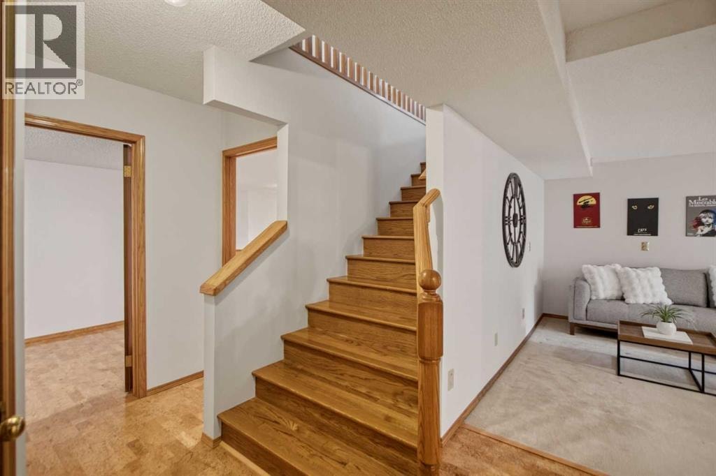 240 Varsity Estates Terrace NW — photo 36