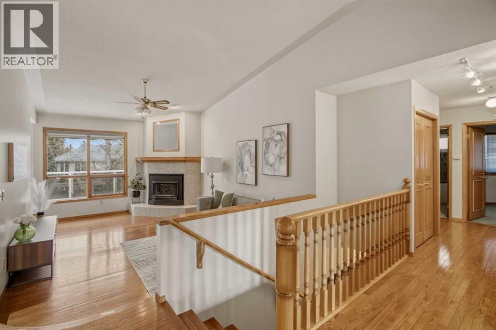 240 Varsity Estates Terrace NW — photo 9