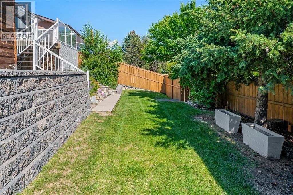 7715 67 Avenue NW — photo 36