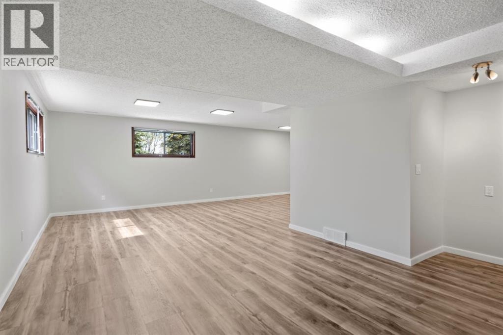 92 Glenhill Drive — photo 37
