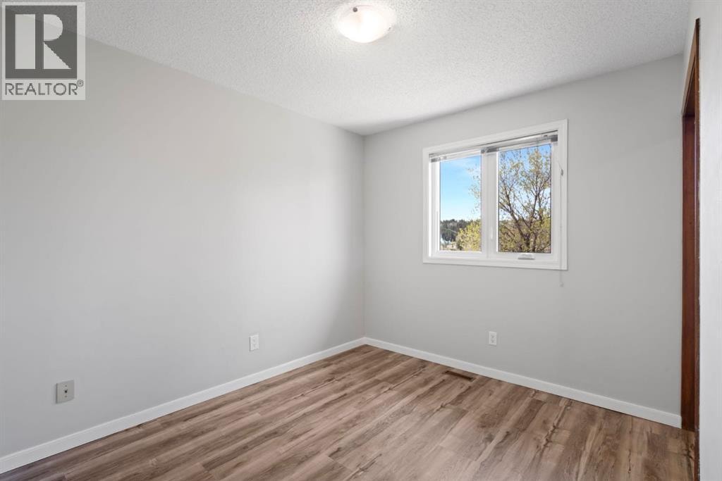 92 Glenhill Drive — photo 27