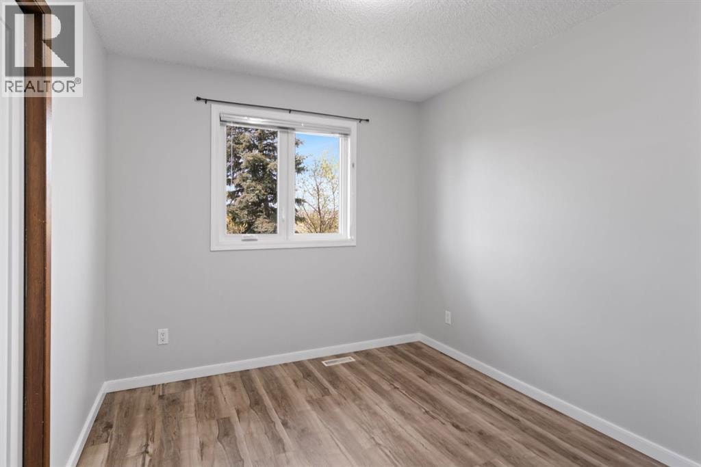 92 Glenhill Drive — photo 25