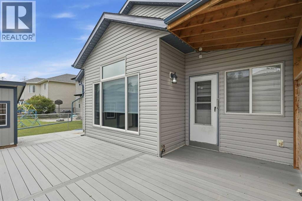 209 Oakmere Close — photo 33