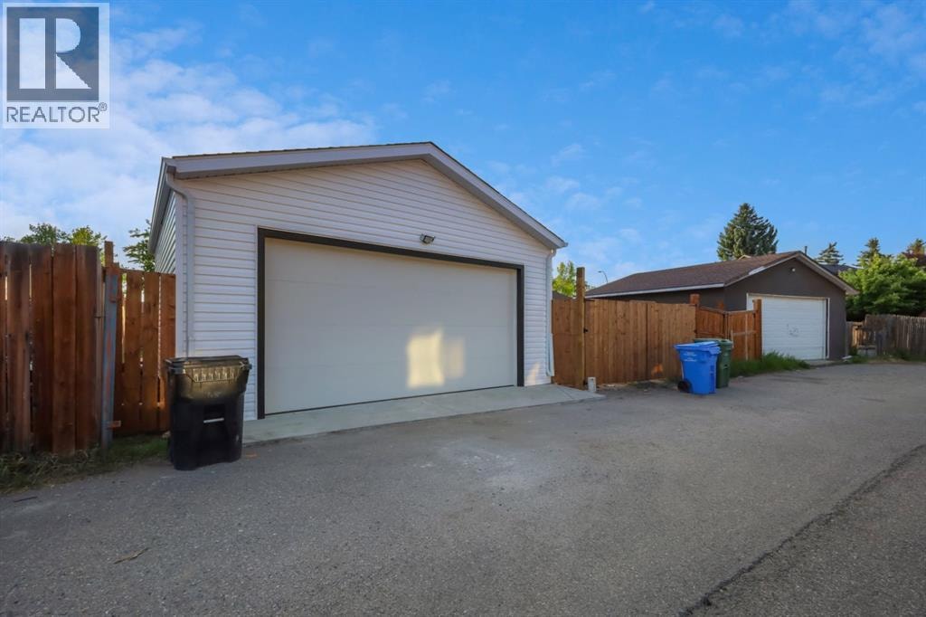 1174 Abbeydale Drive NE — photo 35