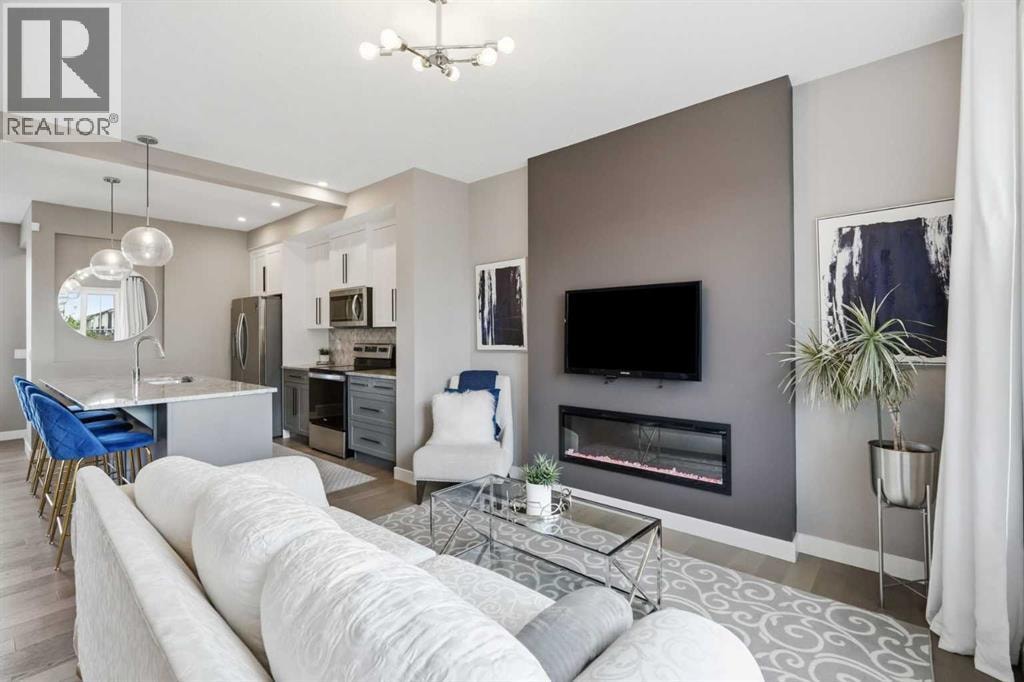 332 Lawthorn Way SE — photo 3