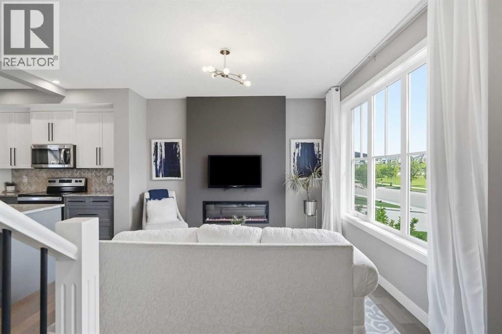 332 Lawthorn Way SE — photo 4