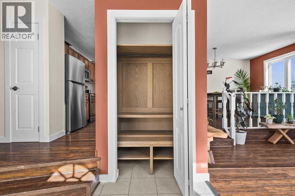 66 Elston Place SE — photo 3