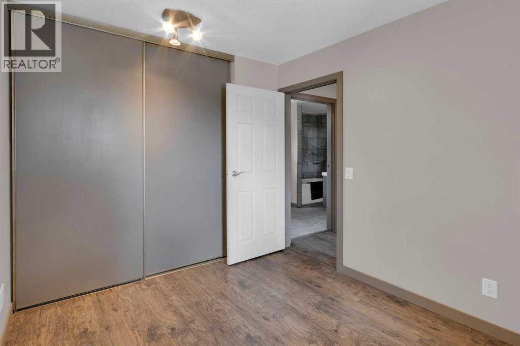 1808, 2520 Palliser Drive SW — photo 17