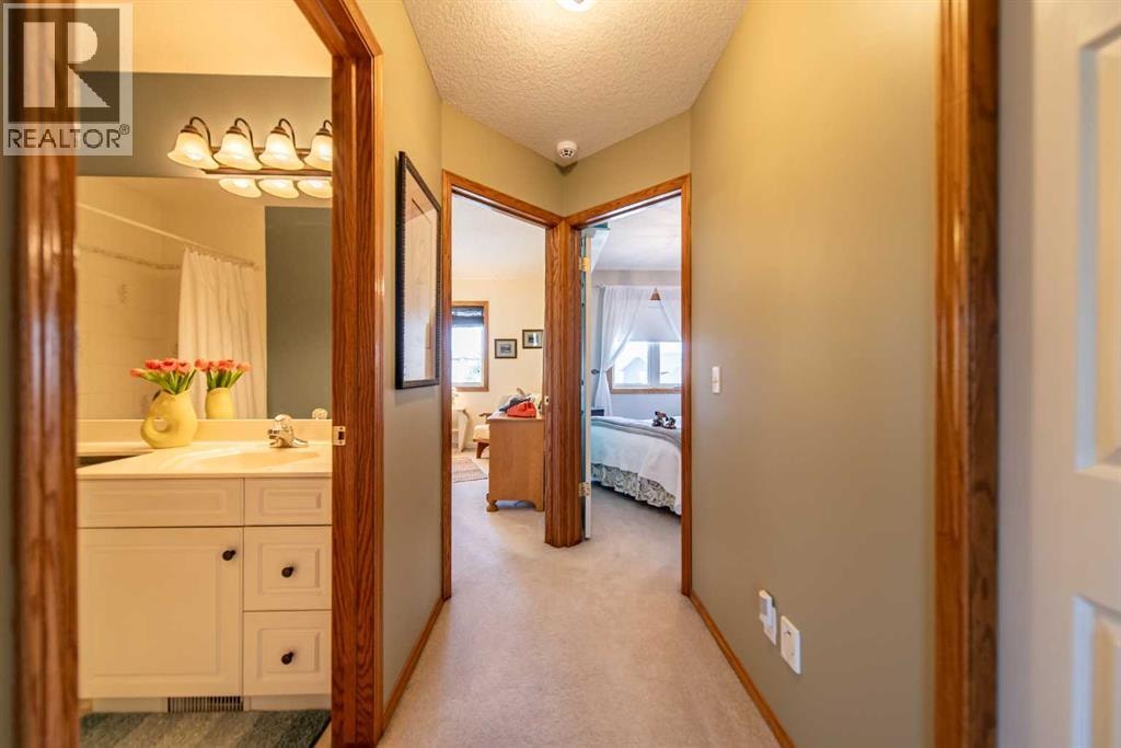 76 Sunset Crescent — photo 23
