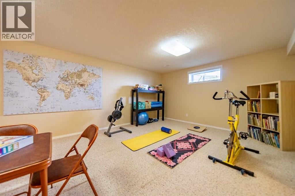 76 Sunset Crescent — photo 33