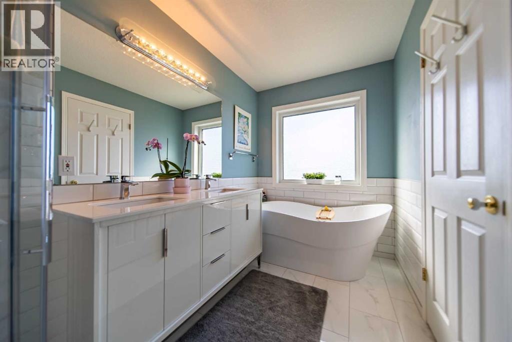 76 Sunset Crescent — photo 27