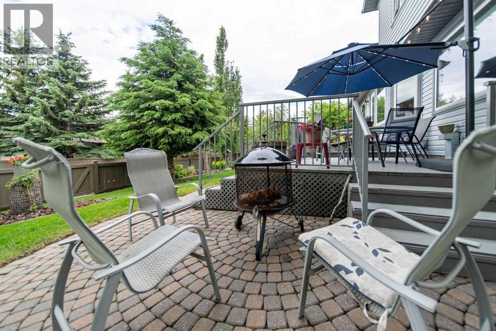 76 Sunset Crescent — photo 40