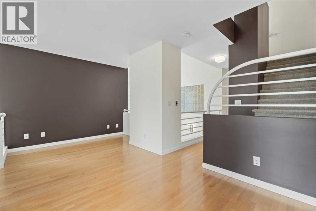216 4 Avenue NE — photo 31