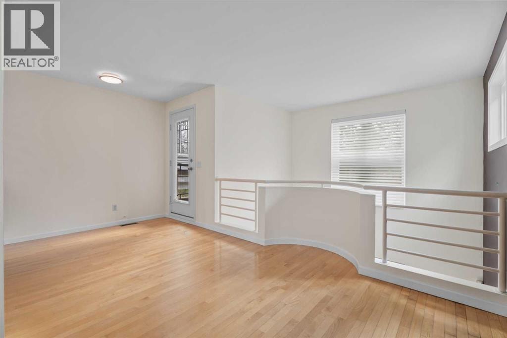216 4 Avenue NE — photo 30