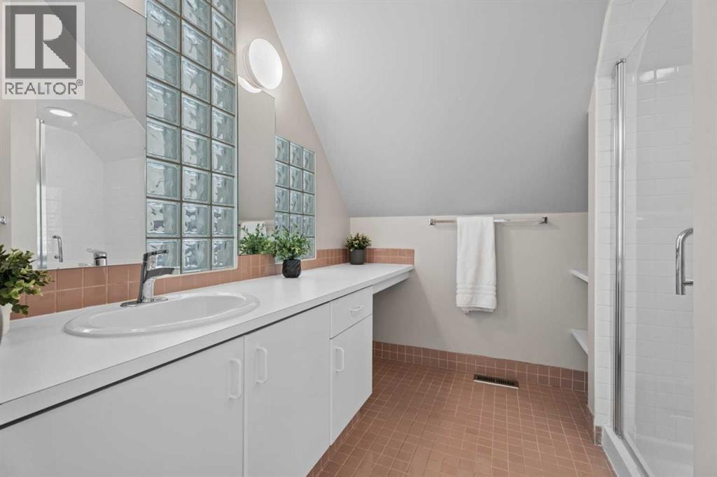 216 4 Avenue NE — photo 37