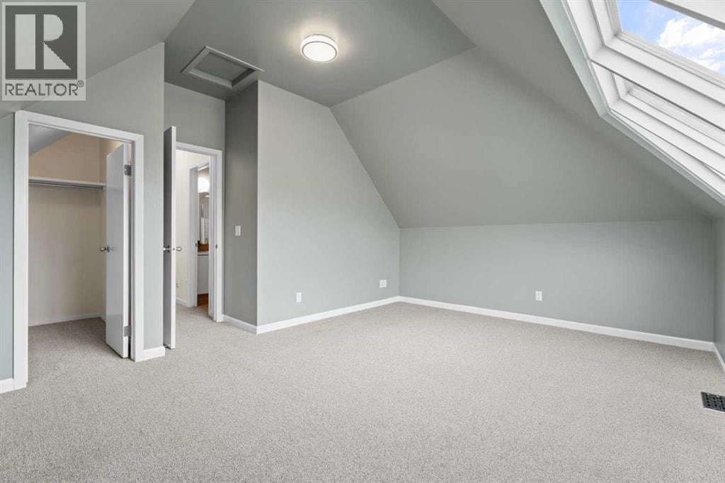 216 4 Avenue NE — photo 40