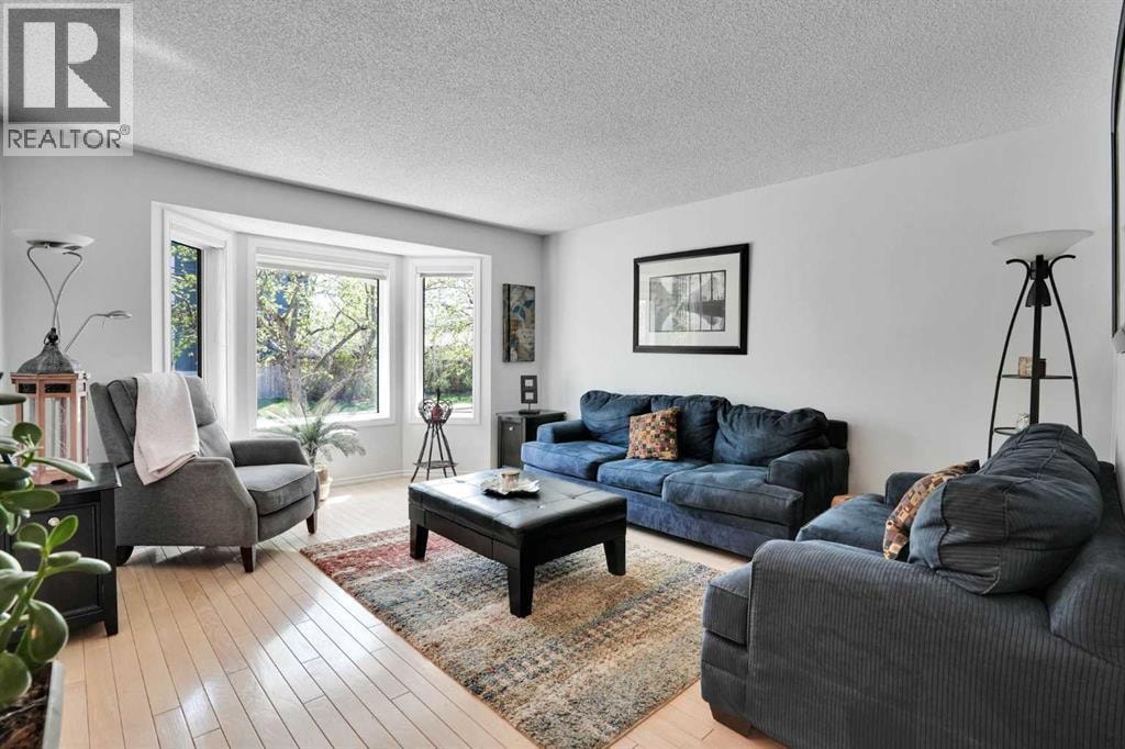 2295 1 Street NE — photo 6